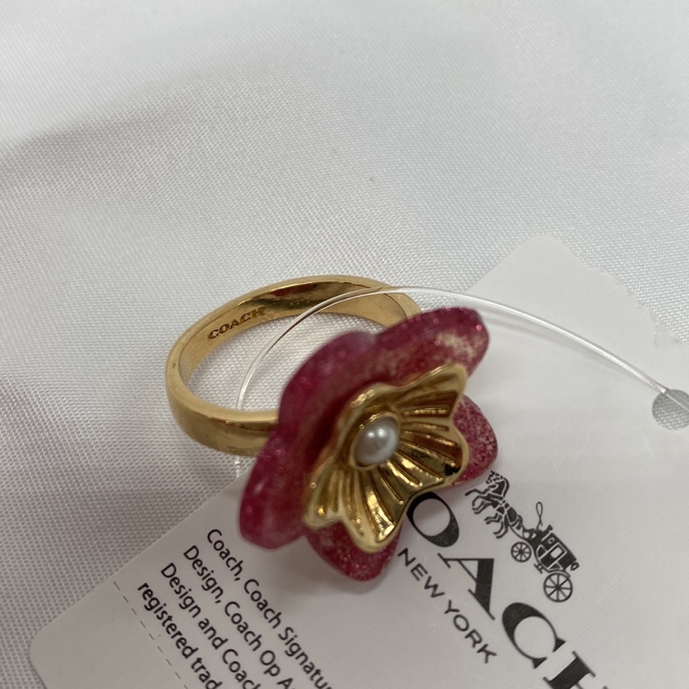 Coach Tea Rose Pink Resin Glitter Gold Plated 14k adjustable Pearl Accent Ring - Picture 8 of 8